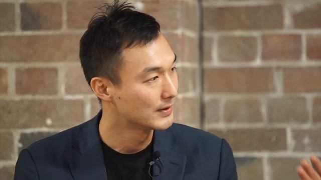 Raymond Chen: Founder & CEO of Sushi Hub смотреть онлайн