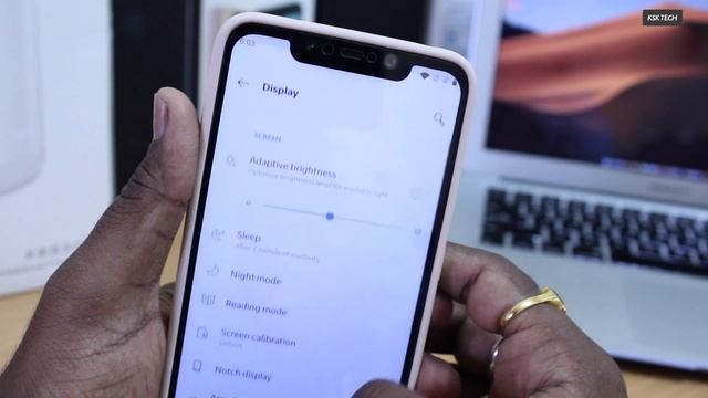 HOW TO HIDE NOTCH ON ANY ANDROID SMARTPHONE || WORKS ON BOTH CUSTOM ROMS / STOCK ROMS смотреть онлайн