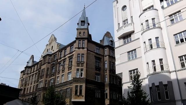 Как устроены пешеходные переходы в Риге смотреть онлайн