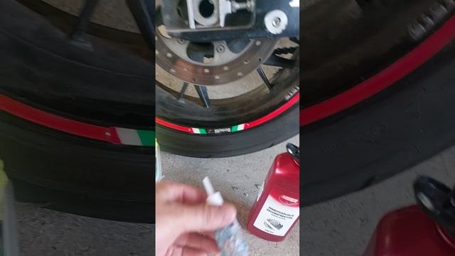 Benelli600/ приклеил на диски #benelli600 #benelli #benelli302s #наклейки #aliexpress #россия #топ смотреть онлайн