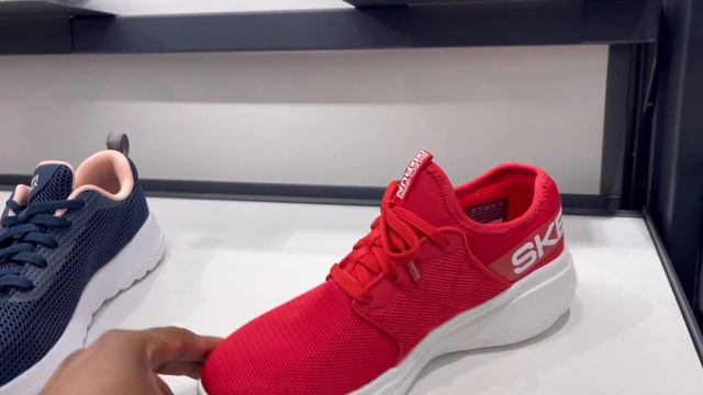 CHRISTMAS SHOPPING 2021 | MACYS | SKECHERS SNEAKERS | ELF ON THE SHELF | ADVENT CALENDAR 2021 смотреть онлайн