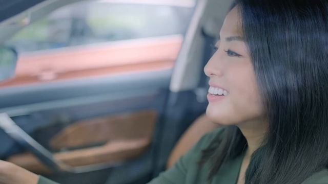 Gretchen Ho and her Refined Ride with Geely смотреть онлайн