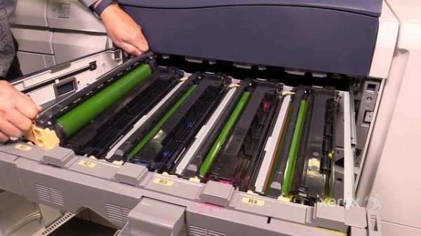 Xerox® Versant® 80 180 Color Press Replacing the Drum Module