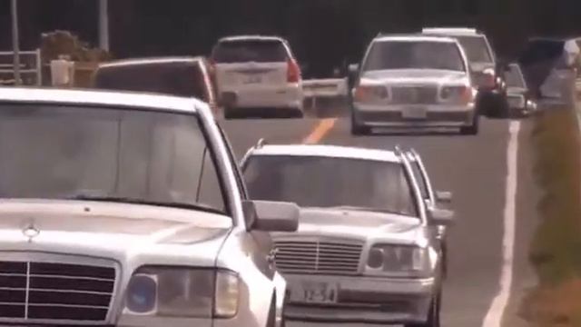 Mersedes Amg w124 смотреть онлайн