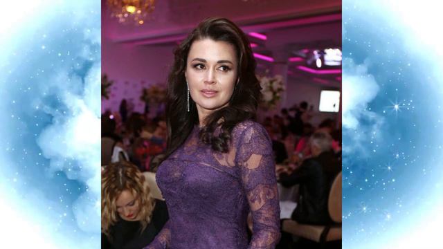 ПОСЛЕДНИЕ НОВОСТИ О СОСТОЯНИИ АНАСТАСИИ ЗАВОРОТНЮК ШОКИРОВАЛИ ФАНАТОВ!!! смотреть онлайн