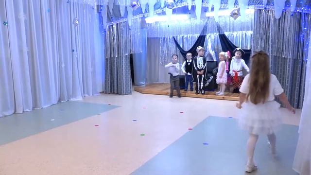 Новогодние приключения Маши и Вити смотреть онлайн