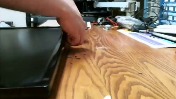 How to open the case of the SA300 Samsung LED Monitor