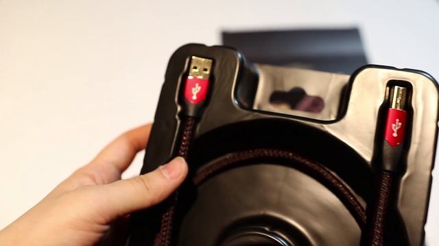 UNBOXING: AUDIOQUEST CINNAMON USB A TO B смотреть онлайн