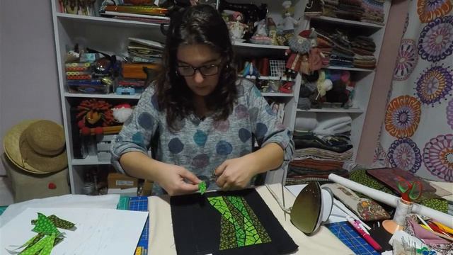 Tutotial Patchwork Técnica Mosaico 1ª parte смотреть онлайн