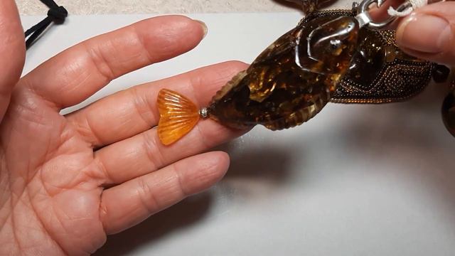 Обзор продажа-кулоны из янтаря#amber #handmadejewelry #jewellery #ручная_работа #янтарь #кулон