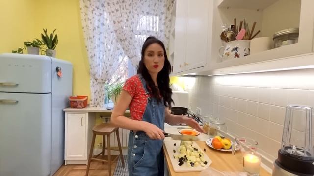 У МЕНЯ НА КУХНЕ: готовим вкусняшки и домашний хлеб ?| Lifelearning смотреть онлайн