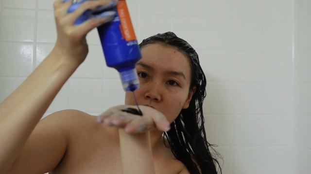 How to Tone Brassy Orange Hair | Blue Shampoo on Brown Hair with Highlights Before After смотреть онлайн