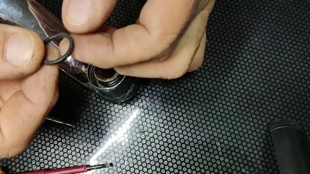 Ремонт смесителя (замена протекающих резинок) смотреть онлайн