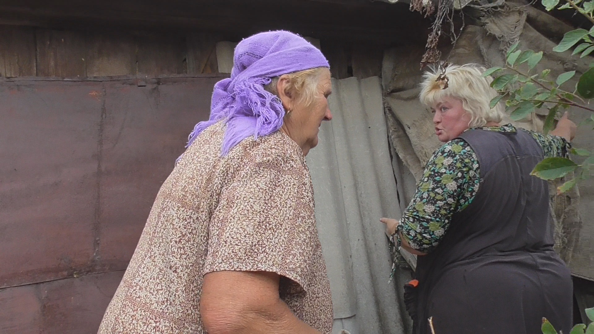 Посыпалось зерно из ларя. Затыкаем дырки тряпками смотреть онлайн