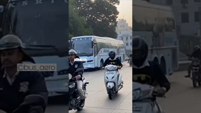 Karnataka State Road Transport Corporation Airavat Club Class Volvo B9r arriving at Bangalore смотреть онлайн
