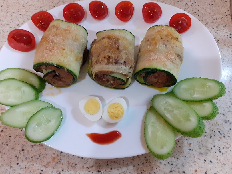 ЗАКУСКА ИЗ КАБАЧКОВ С КУРИНОЙ ПЕЧЕНЬЮ