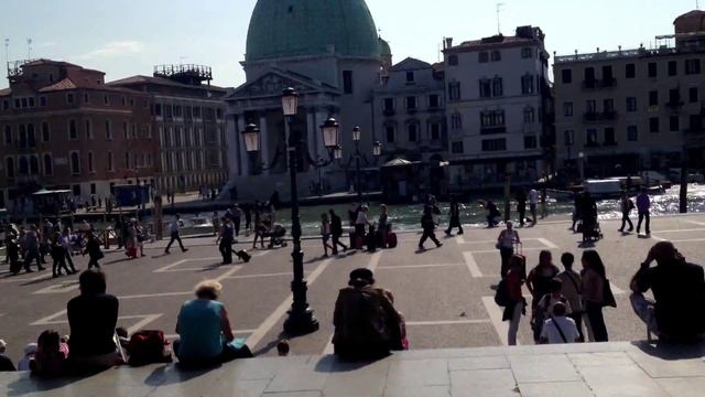 Venezia, stazione Santa Lucia смотреть онлайн