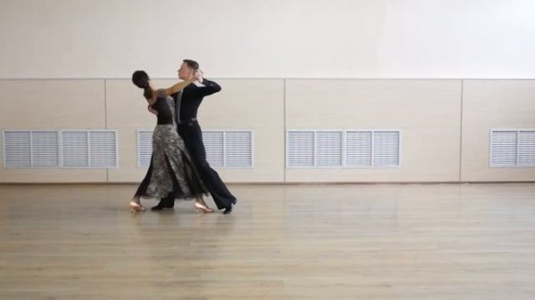 Progressive side step reverse turn in Tango   Левый поворот на поступательном боковом шаге в Танго