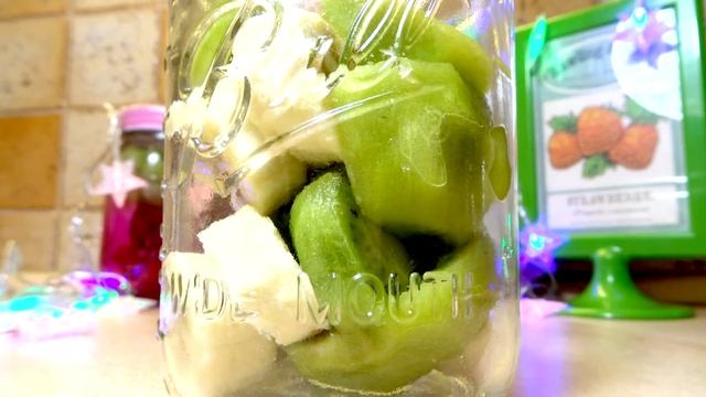 КАК СДЕЛАТЬ СМУЗИ ?? смотреть онлайн