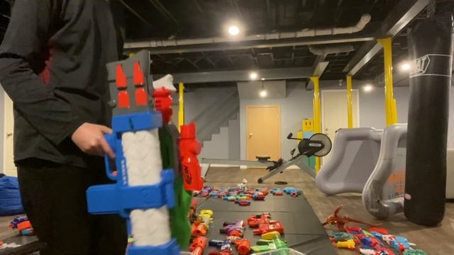 Nerf Dinosquad Rex Rampage and Nerf Roblox Arsenal Pulse Laser смотреть онлайн