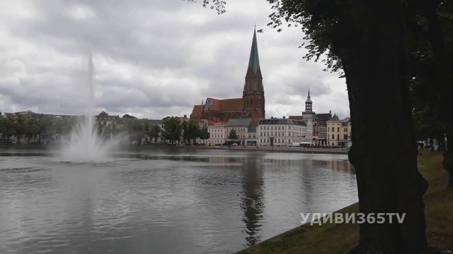 Германия. Шверин. Озеро Пфаффентайх. Шверинский замок. Schwerin. Pfaffenteich. смотреть онлайн