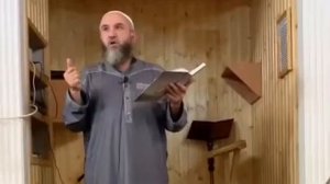 Кто такие Ашариты и саляфиты в чем их разница ?