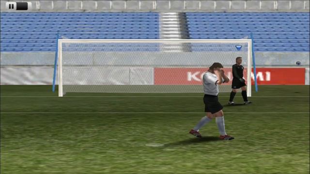PES 2012 - Pro Evolution Soccer - Training/Menu - iPad 2 - US - HD Gameplay Trailer смотреть онлайн