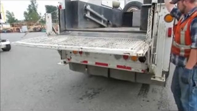 Sold! GMC T7500 Service Mechanic Truck Cat Diesel Allison 6 Spd bidadoo.com смотреть онлайн