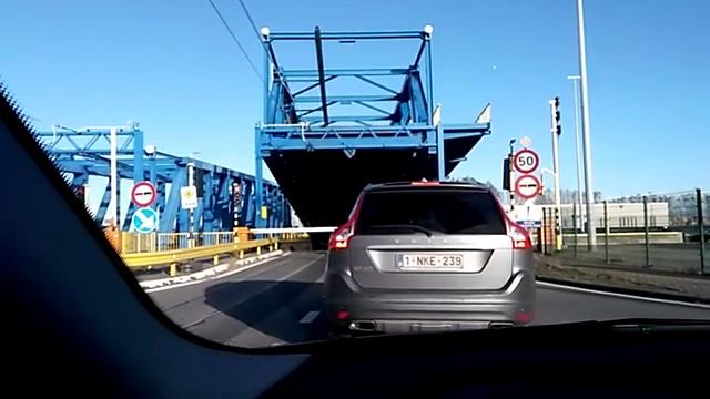 Suspension bridge near Knokke Heist in Belgium смотреть онлайн