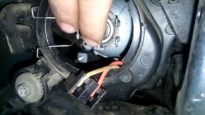 Замена ламп ближнего света на Ховер Н5