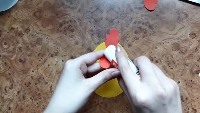 Поделка на Пасху своими руками. Пасхальный Цыпленок из бумаги. смотреть онлайн