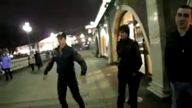 Tancy Givi na Manezhke).240.mp4 смотреть онлайн