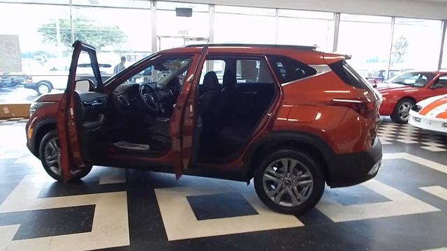 2021 Kia Seltos AWD S смотреть онлайн