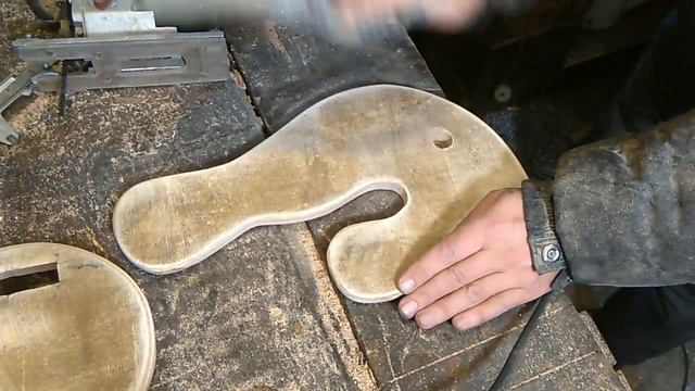 Как сделать качалку лошадку , для ребенка своими руками смотреть онлайн