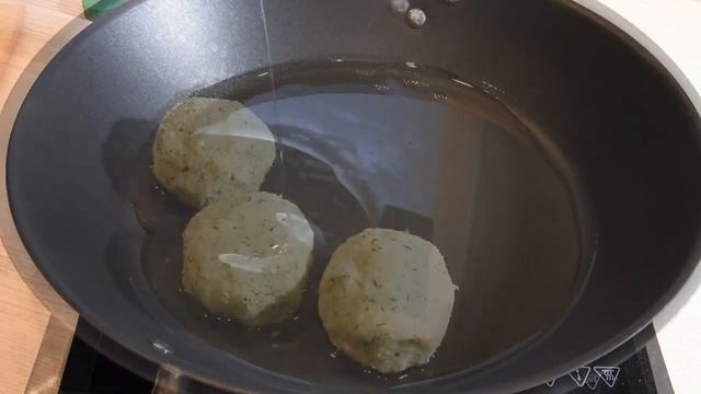 Сочные, воздушные котлеты из рыбы с соусом тар-тар/ Домашние рецепты смотреть онлайн