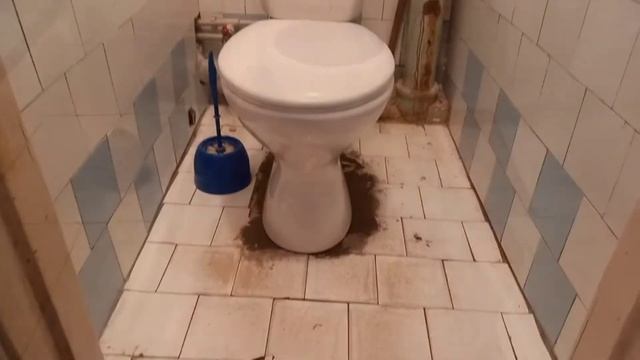 Замена унитаза с вертикальным выпуском ( выпуск в пол). смотреть онлайн