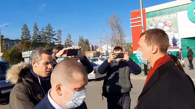 Дегтярев убегает от хабаровчан. Жесть смотреть онлайн