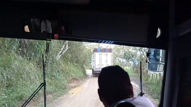 Дорога в Горах Эквадора смотреть онлайн