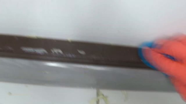 Как удалить СТАРЫЙ МАЛЯРНЫЙ скотч с порога двери! Самый лучший и лёгкий способ! смотреть онлайн