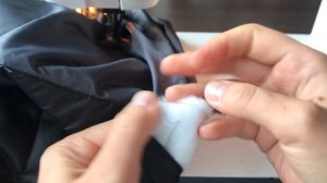 Расширение теплой жилетки на 10 см в объеме с помощью трикотажной вставки.