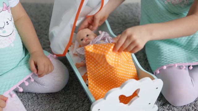 Кроватка-качалка для кукол SunnyWoods Алиса с балдахином смотреть онлайн