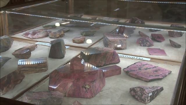 Геологический Музей им.Вернадского. Экскурсия. Часть 1. смотреть онлайн