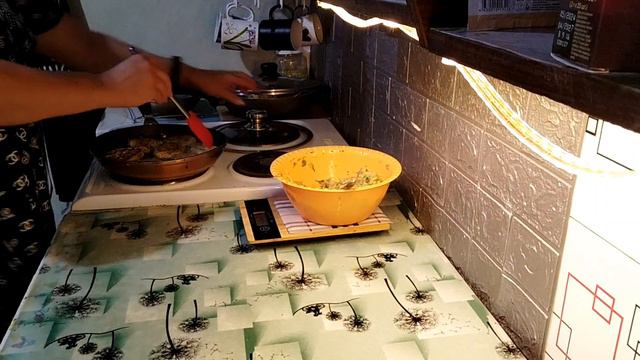 Котлеты с кабачком. смотреть онлайн