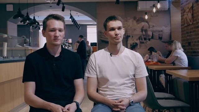 «НЕ СЛУЧИЛОСЬ ТАКОГО, ЧТО НА НАС СРАЗУ ПОСЫПАЛИСЬ МИЛЛИОНЫ» смотреть онлайн