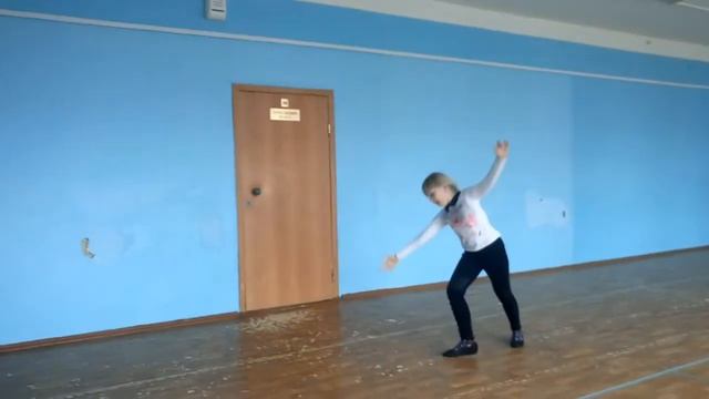 Кто лучше делает колесо?пишите в коментах смотреть онлайн