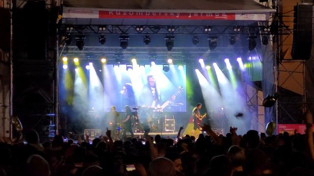 Horkýže Slíže - Telegram (live at Ružomberský jarmok 2022-06-03) смотреть онлайн