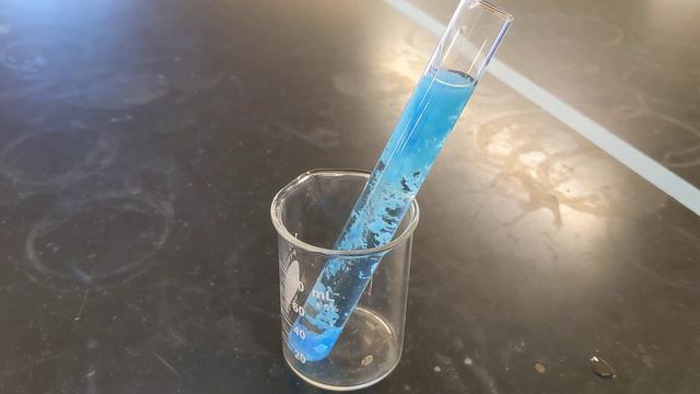 Adding HCl solution to (CuSO4 + NH3) solution смотреть онлайн