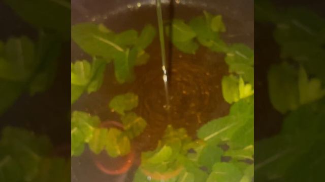 Fresh Mint and Honey Tea Recipe смотреть онлайн