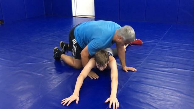 КАК Скрутить в БАРАНИЙ РОГ. МОЩНЫЕ приемы в ПАРТЕРЕ. Вольная борьба приемы смотреть онлайн