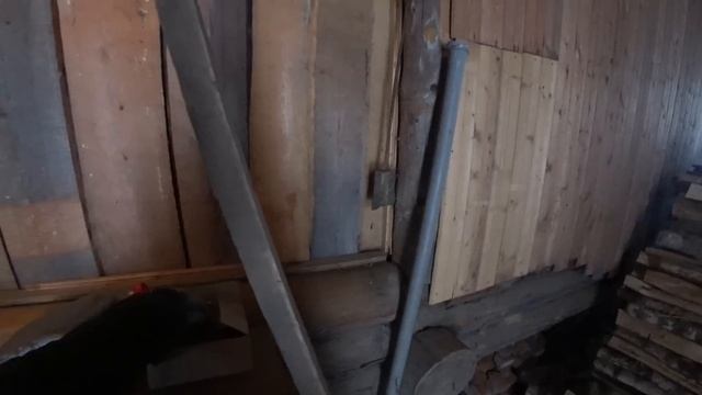 Сколотил тёплую будку собаке на Зиму смотреть онлайн